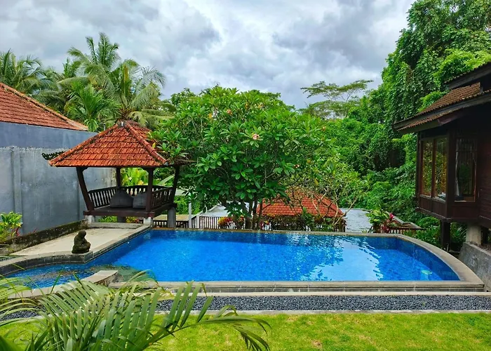 Malathi Cozy Wooden House - Garden Pool View * ウブド