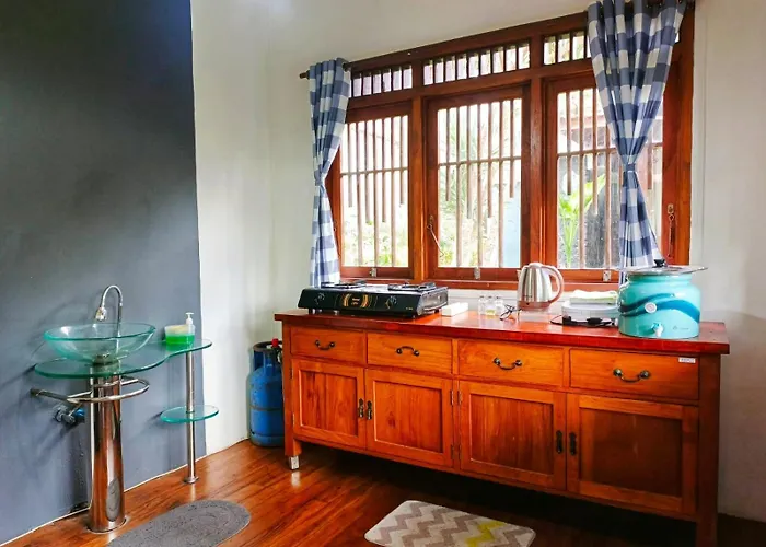 ヴィラ Malathi Cozy Wooden House - Garden Pool View
