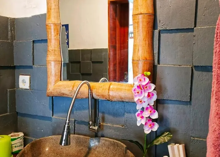 Malathi Cozy Wooden House - Garden Pool View ヴィラ *