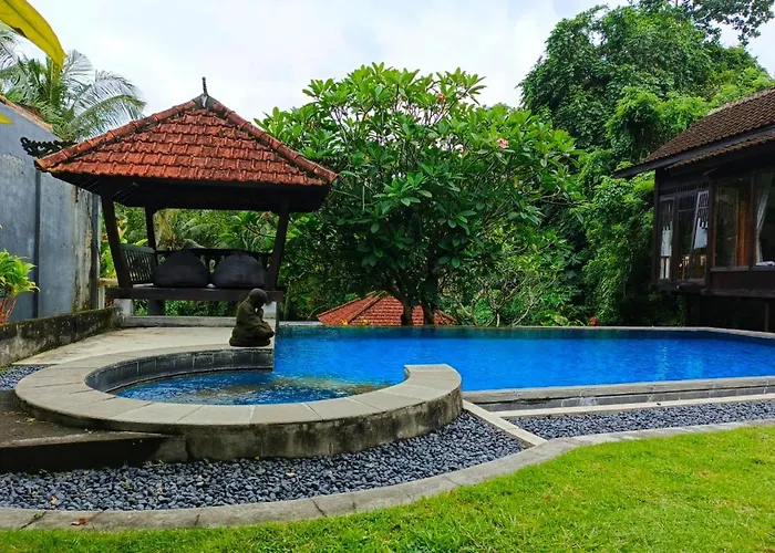 Malathi Cozy Wooden House - Garden Pool View ヴィラ ウブド