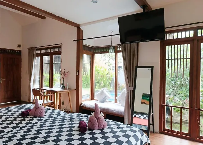 ヴィラ Malathi Cozy Wooden House - Garden Pool View ウブド