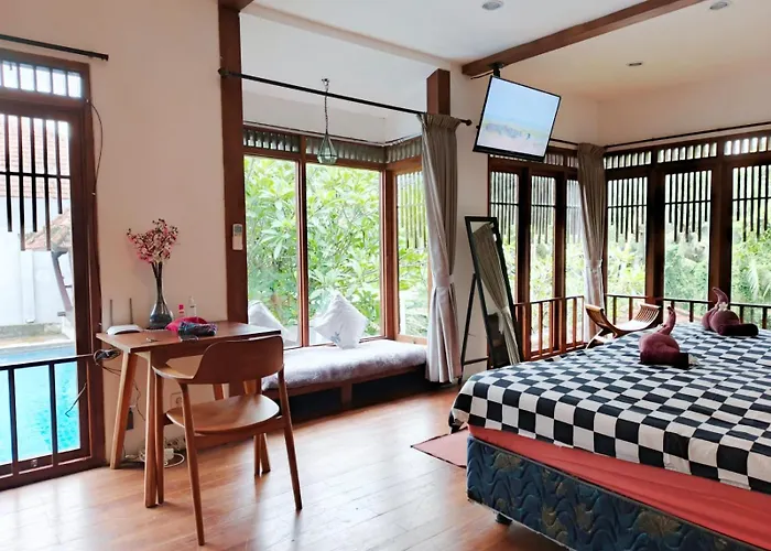 Malathi Cozy Wooden House - Garden Pool View *