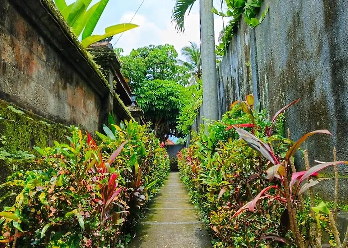 Malathi Cozy Wooden House - Garden Pool View ヴィラ *