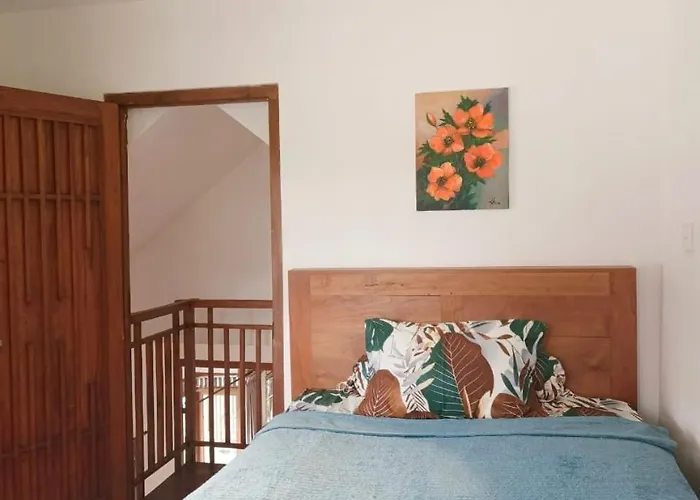 Malathi Cozy Wooden House - Garden Pool View ヴィラ ウブド