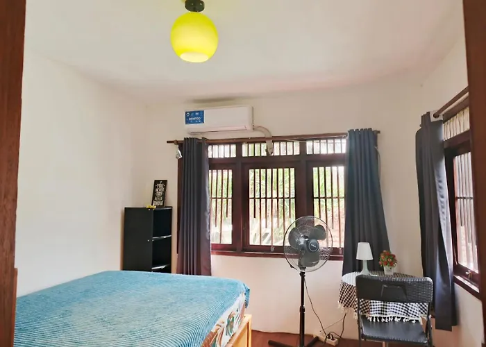Malathi Cozy Wooden House - Garden Pool View